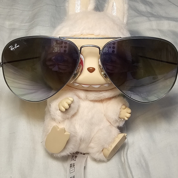 Ray-Ban Silver Aviator Sunglasses - Picture 6 of 10